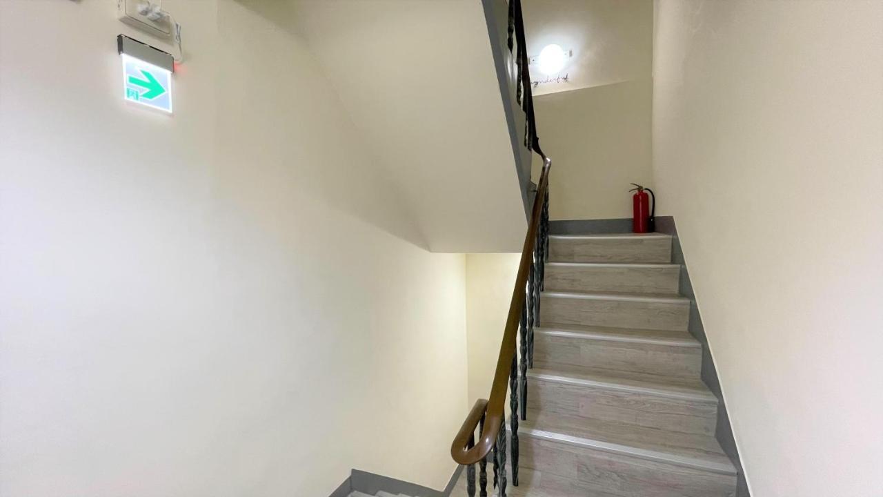 Fengjia 08 Home Taichung Exterior photo