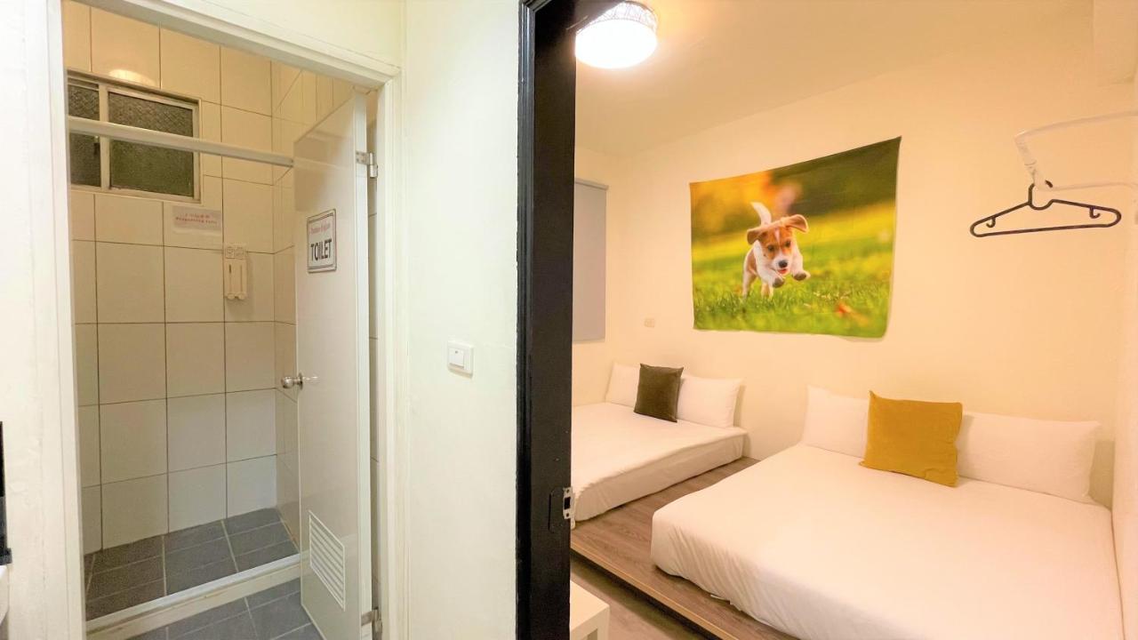 Fengjia 08 Home Taichung Exterior photo